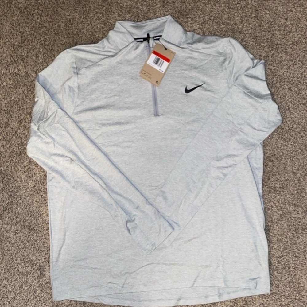 NWT- Nike Light Gray Long Sleeve- 1/4 Zip pullover